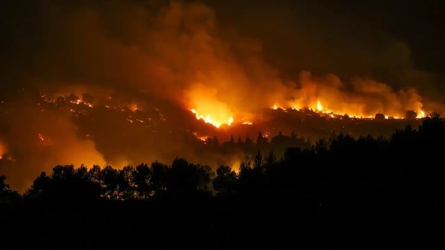 إسرائيل.. استطلاع يشعل فتيل المنافسة بين بينيت وليبرمان