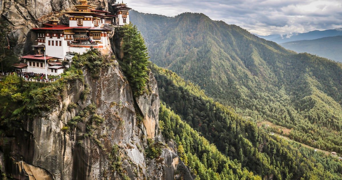 التبت.."سقف العالم" يبوح بأسرار الطبيعة والروحانيات (فيديو إرم)