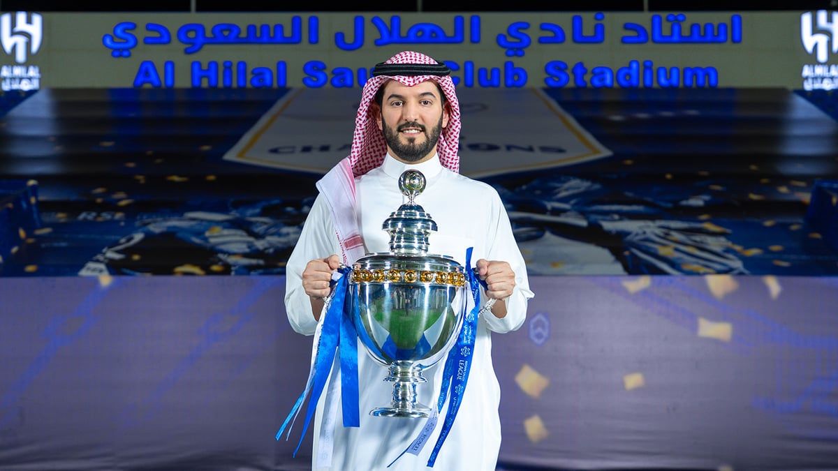خلاف داخلي كبير في الهلال السعودي
