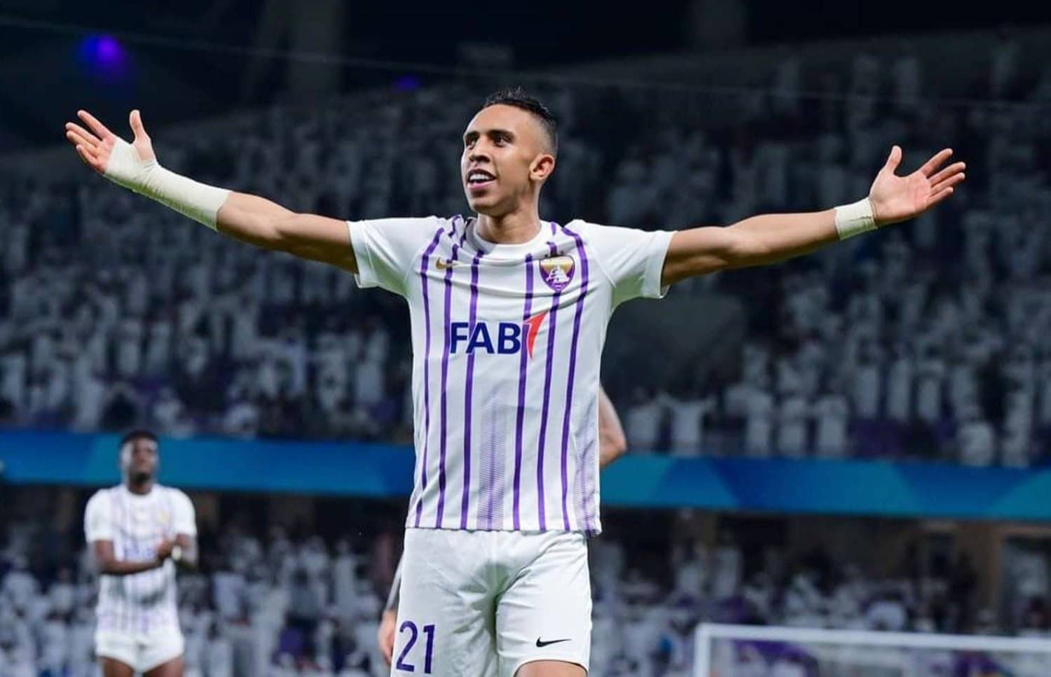 رحيمي يكشف آخر التفاصيل... هل ينتقل نجم الكرة المغربية إلى دوري روشن السعودي؟! - موقع الخليج الان