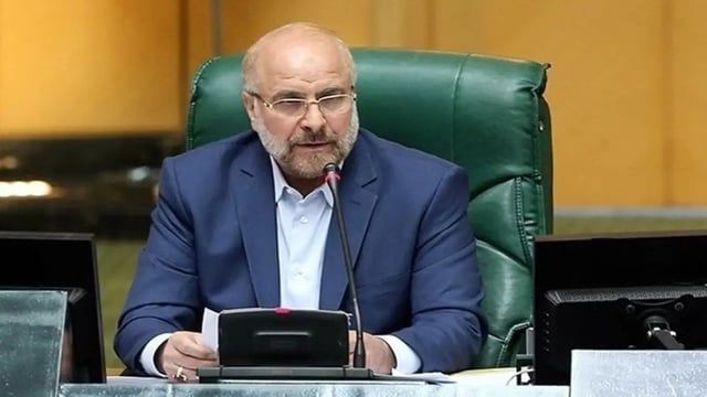 صحيفة إيرانية: فريق رئيسي لا يرغب في فوز سعيد جليلي