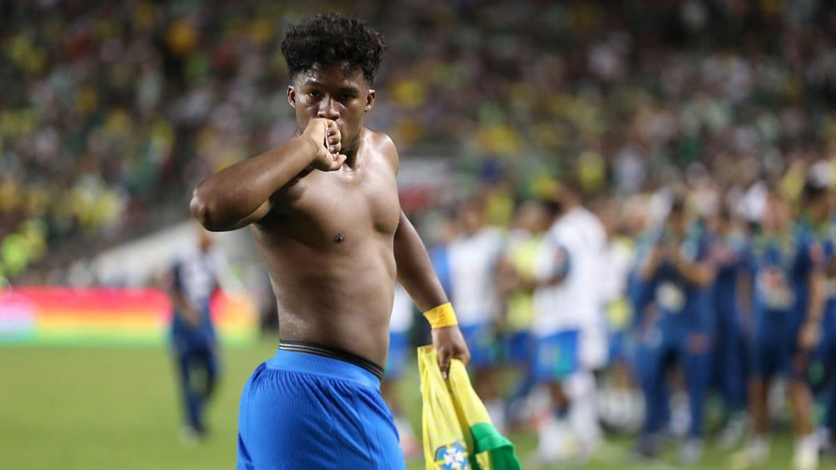 "أنتم مجانين".. إندريك ينتقد الإعلام بعد مقارنته مع بيليه