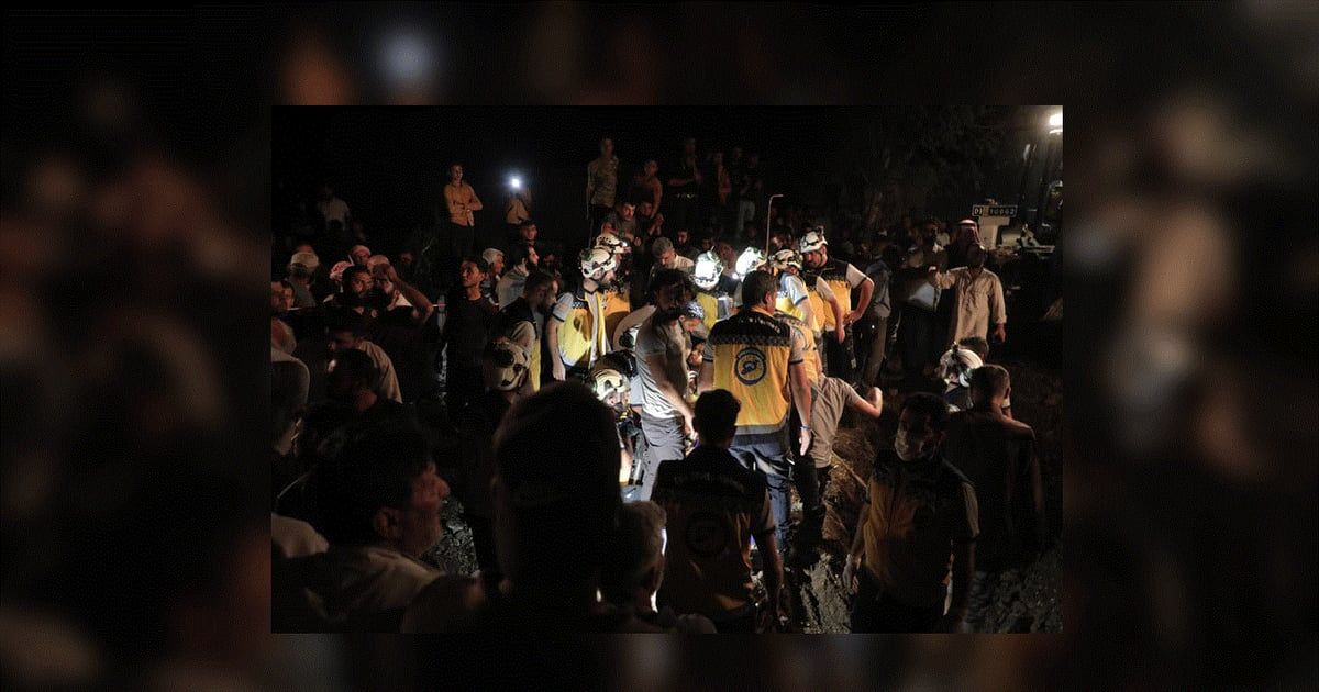 "صوته مسموع".. محاولات لإنقاذ طفل سوري سقط في بئر (صور وفيديو)