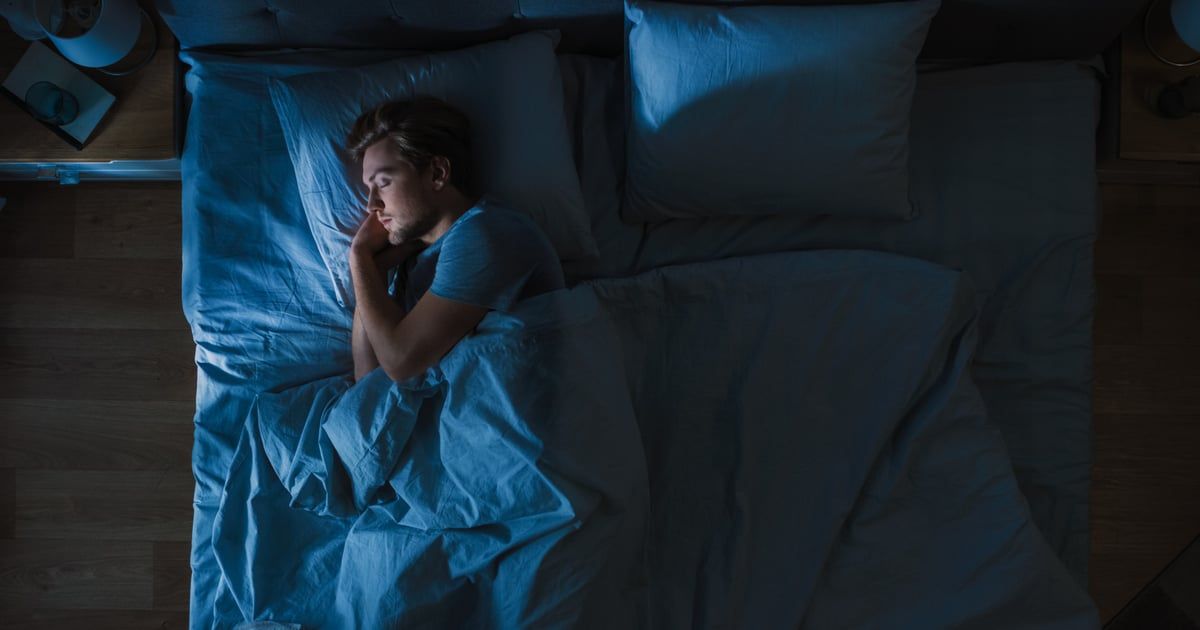 كيف يؤثر تناول الطعام قبل النوم على صحتك؟