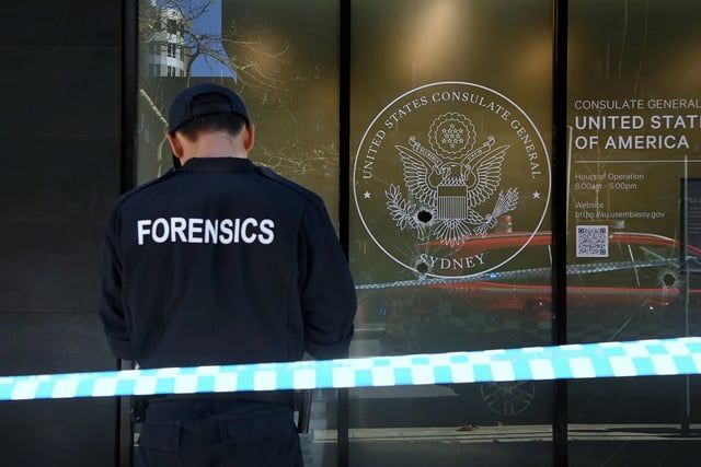 تعرض مبنى القنصلية الأمريكية في سيدني للتخريب (صور)