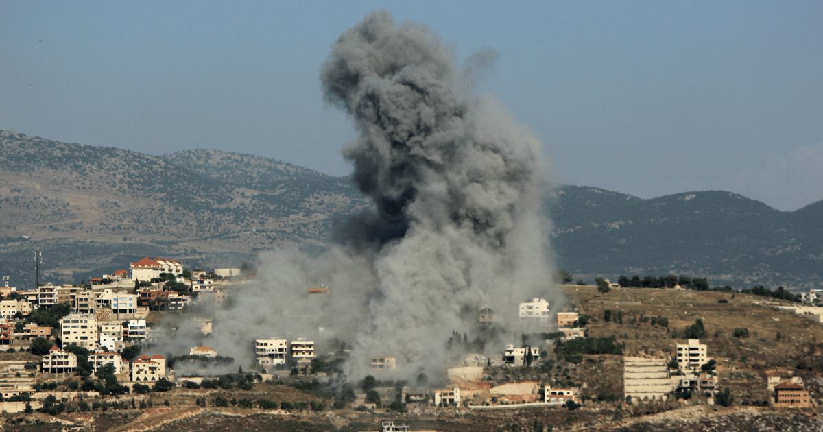 "حزب الله" يعلن استهداف مبانٍ عسكرية شمالي إسرائيل