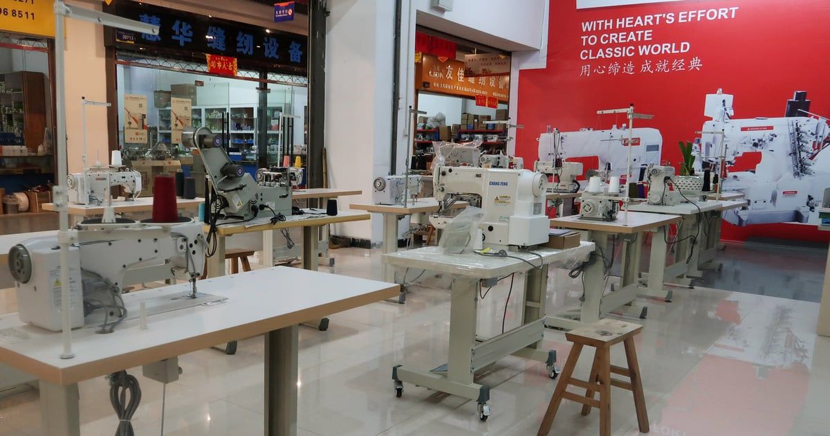 في العيد.. أمهات سوريات يخيّطن الملابس لارتفاع الأسعار