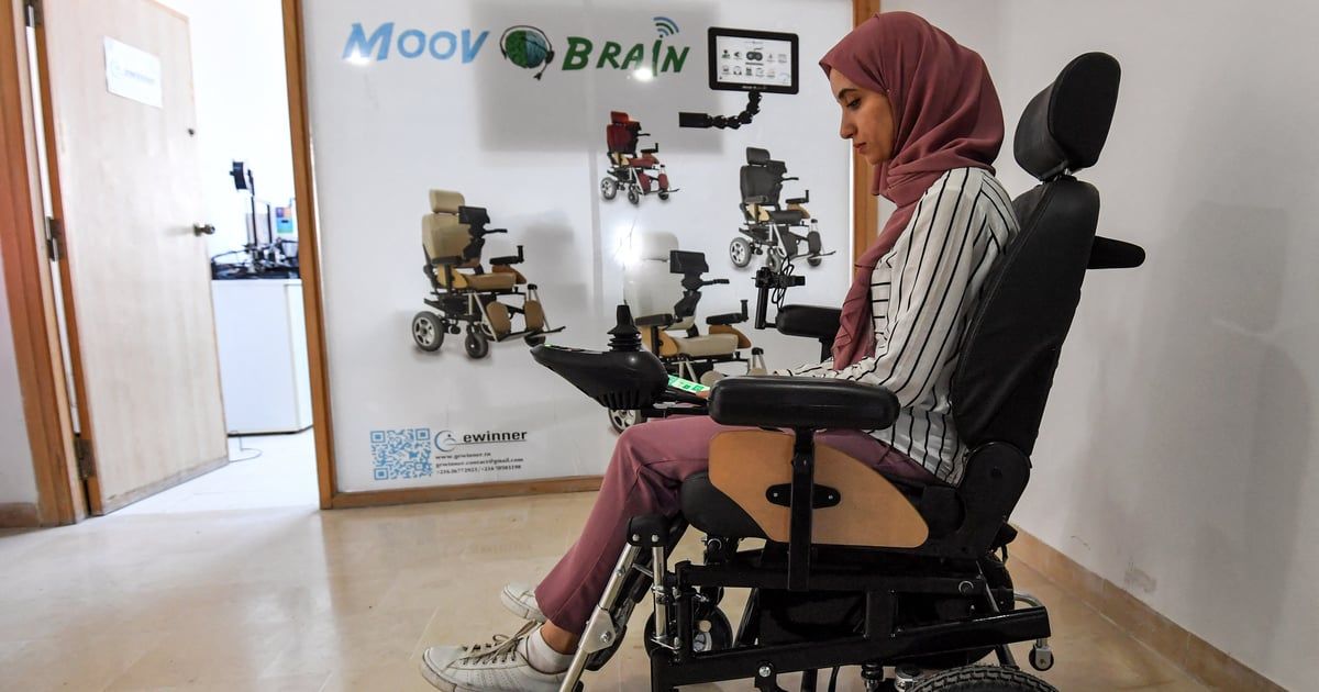اختراع تونسي نسائي.. كرسي يتحرك بالدماغ