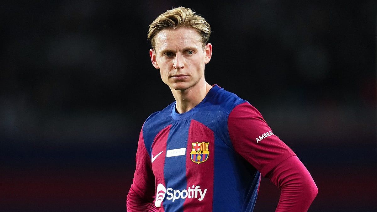 دي يونغ يراوغ برشلونة بمخطط البقاء