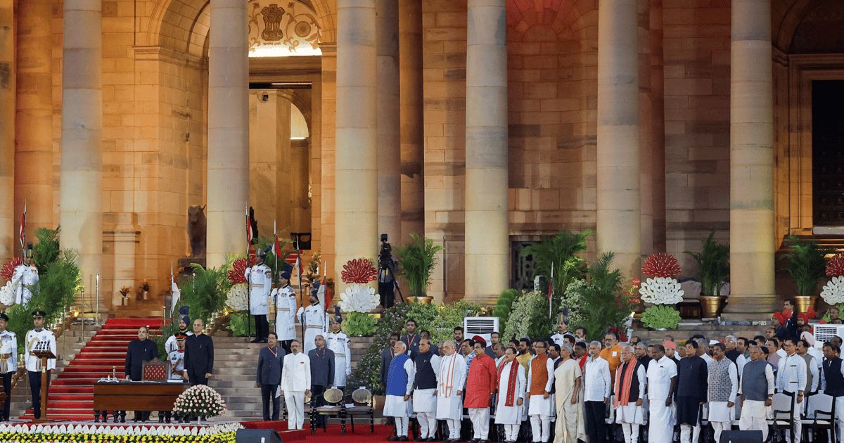 ظهور حيوان "غامض" خلال أداء الحكومة الهندية اليمين الدستورية (فيديو)