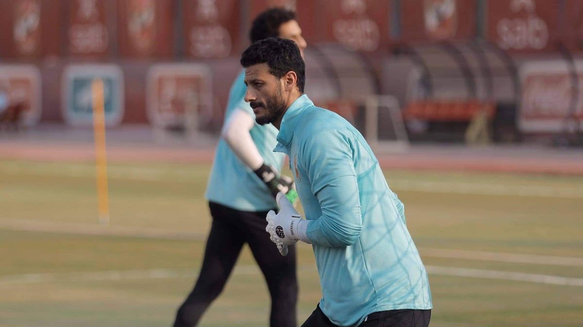 قرار صادم من مدرب الأهلي المصري تجاه الشناوي وشوبير