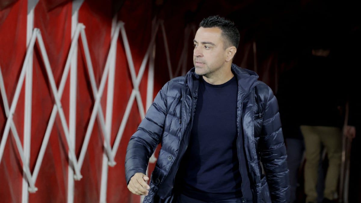 مفاجأة جديدة حول سر رحيل تشافي عن برشلونة