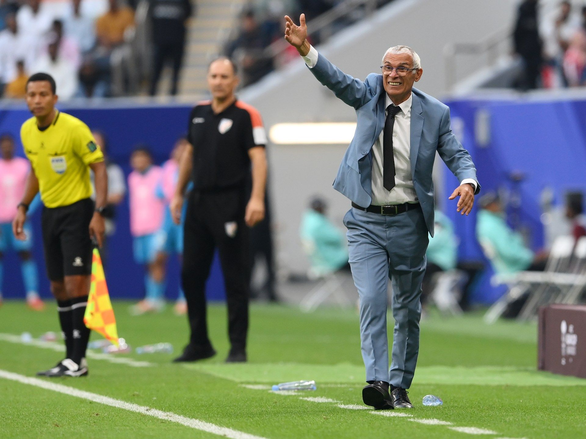 الأرجنتيني كوبر يستقيل من تدريب سوريا بعد خسارة ثقيلة من اليابان - موقع الخليج الان