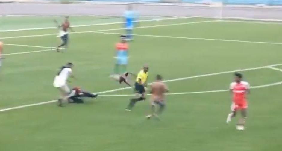 فيديو | مقتل حكم على يد جماهير غاضبة في كأس الكونغو