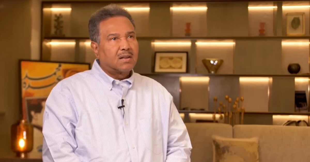 دويتو غنائي "عفوي" بين محمد عبده وآمال ماهر (فيديو)