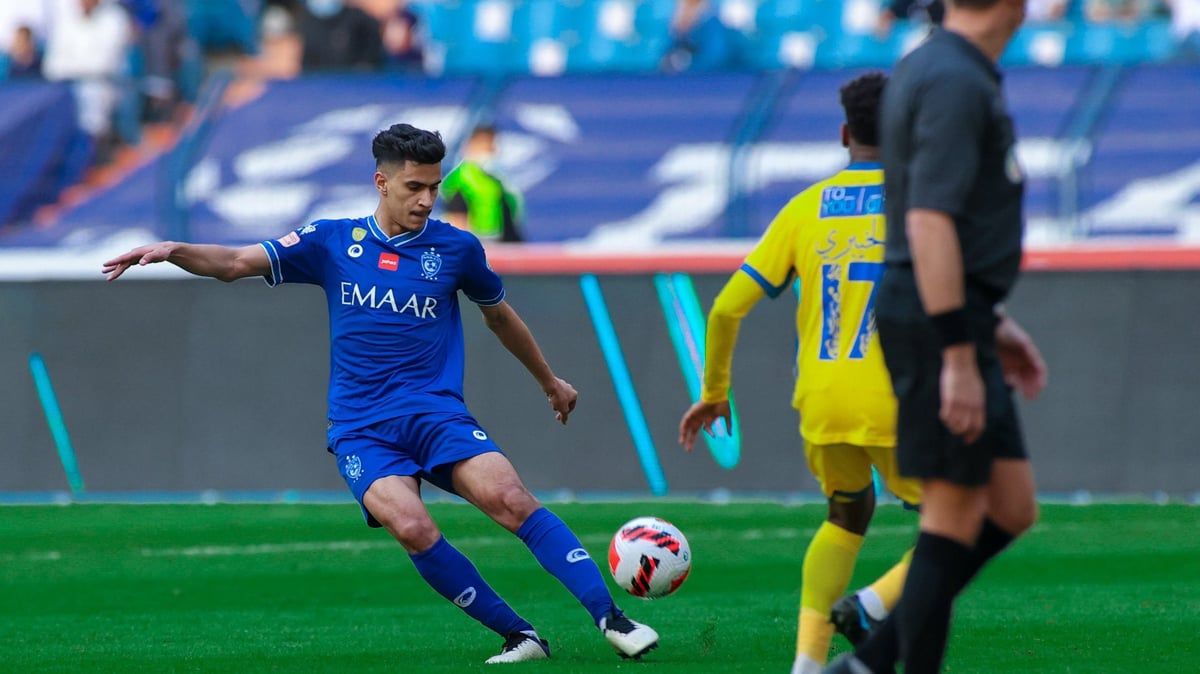 مدافع نادي الهلال يرفض تجديد تعاقده