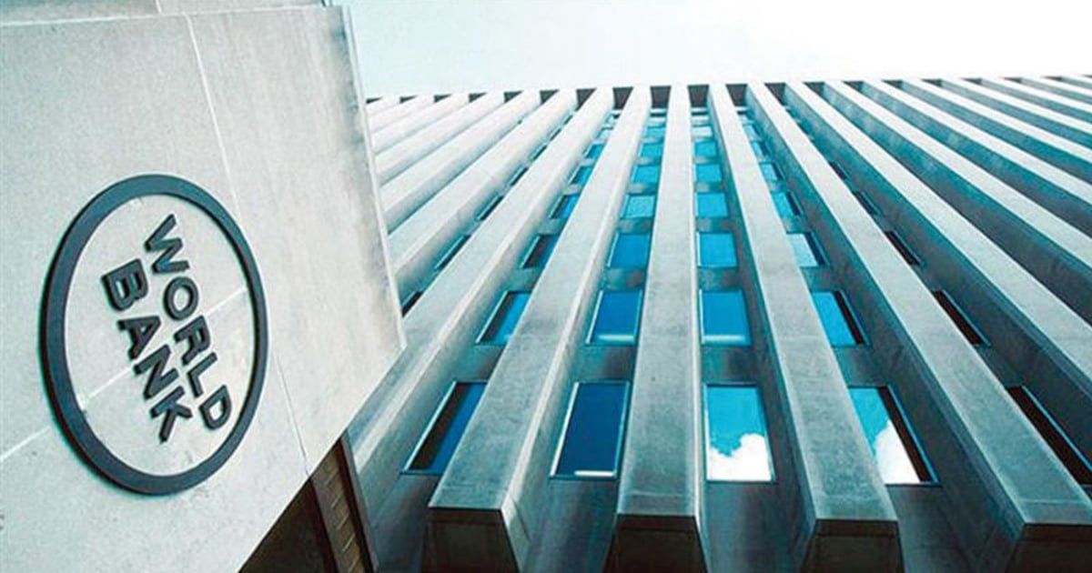 البنك الدولي يتوقع انخفاض نمو الاقتصاد الإيراني لـ3 أعوام