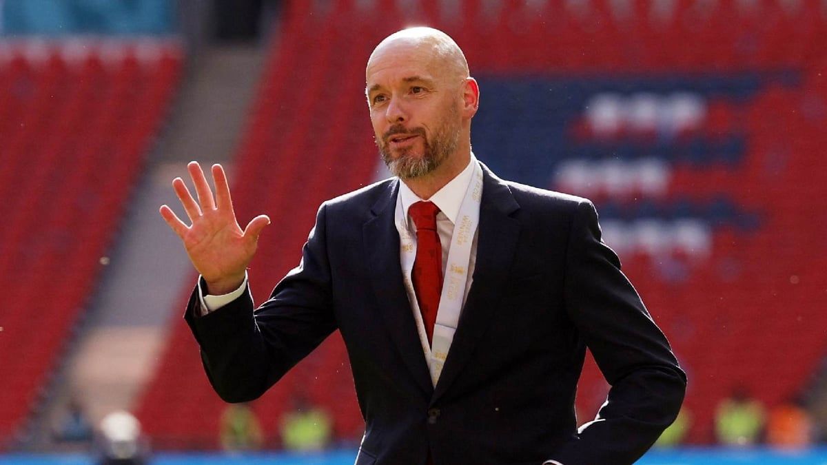 مانشستر يونايتد يحسم قراره بشأن تين هاغ