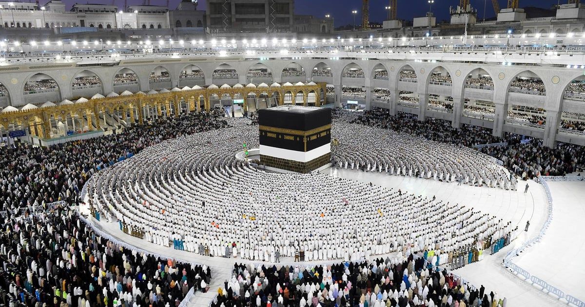 السعودية تطلق خدمة التاكسي الطائر في موسم الحج (فيديو وصور)