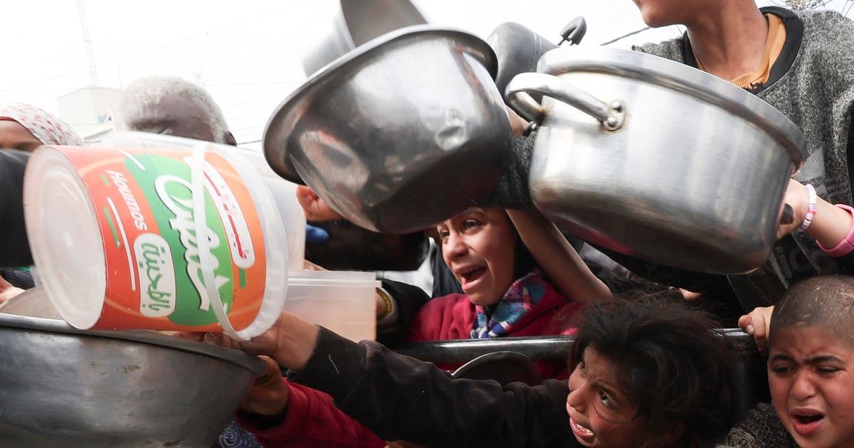 ملياردير أسترالي يقترح خطة لـ"إغراق غزة بالمساعدات" (فيديو)