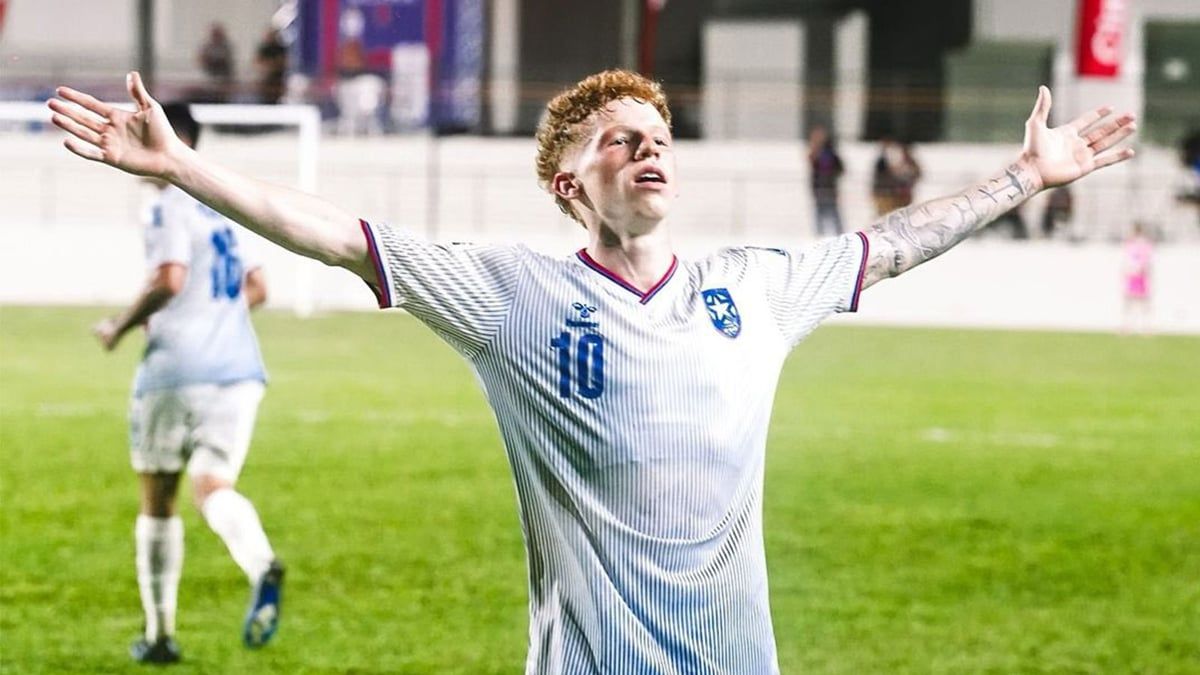 جيرمي دي ليون يحتفل على طريقة بيلينغهام بعد تألقه مع منتخب بورتوريكو (صورة)