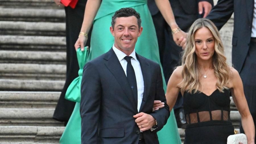 ماكلروي يتراجع عن قرار الانفصال عن زوجته