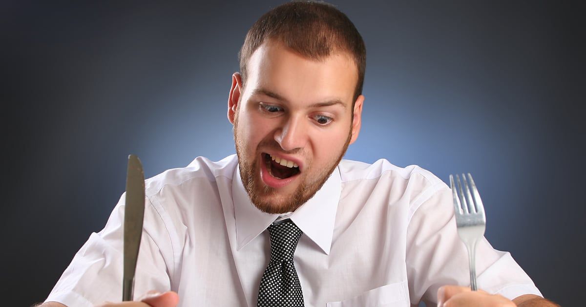 ترند "اللحوم النيئة" على "تيك توك".. ما رأي الخبراء؟ (فيديو)