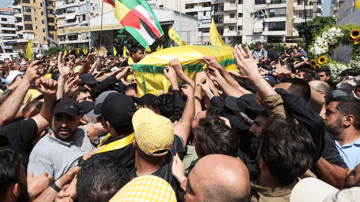 خبراء: إسرائيل تخترق الدوائر الأمنية الضيقة لـ"حزب الله"