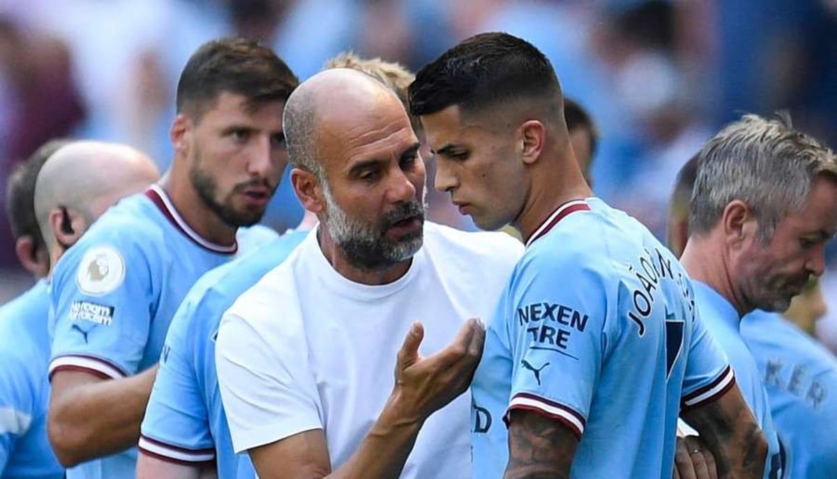 الهلال والنصر يتنافسان على ضمّ لاعب مانشستر سيتي