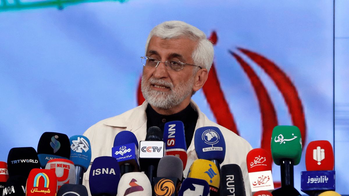 مصدر إيراني لـ"الخليج الان": جليلي يرفض الانسحاب لصالح قاليباف