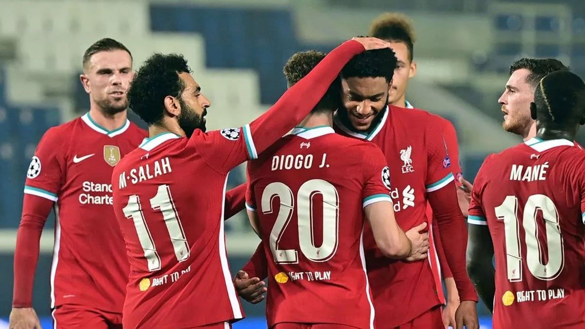 نجم ليفربول يصدم محمد صلاح في اختيارات الأفضل (فيديو)