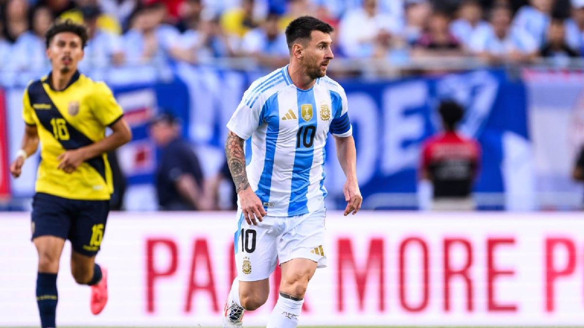 ميسي يحقق رقمًا قياسيًا لن يحطمه رونالدو