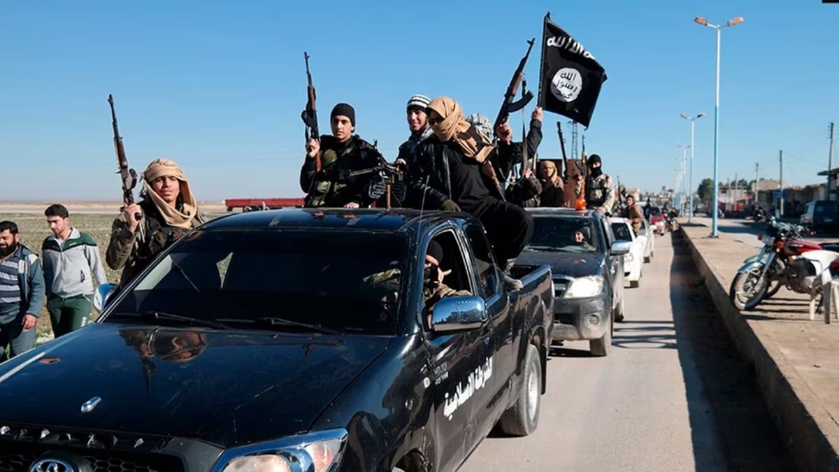 عقوبات أمريكية وتركية على شبكة تهريب بشر مرتبطة بـ"داعش"