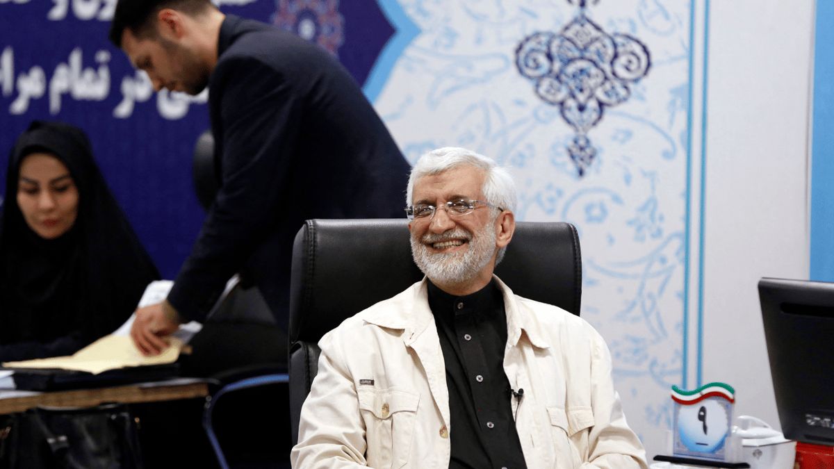 مرجع في قم يطالب جليلي بالانسحاب من انتخابات الرئاسة الإيرانية