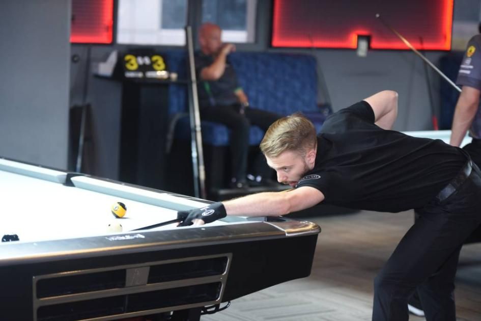 بطولة «نايت شوت دبي» للبلياردو تواصل إثارتها