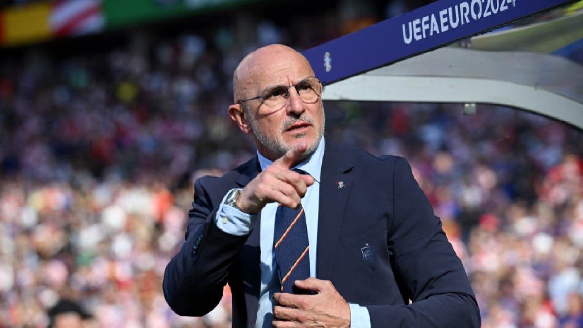 مدرب إسبانيا يتغنى بظهور لامال في اليورو