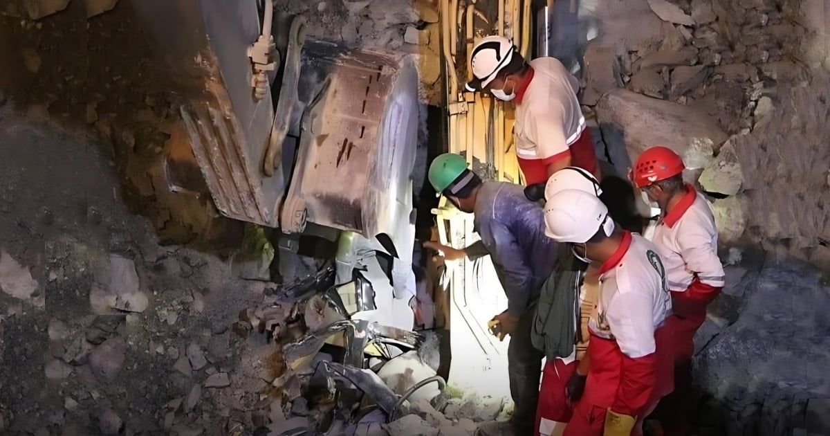 انهيار منجم في إيران يخلّف قتلى ومفقودين بين العمال
