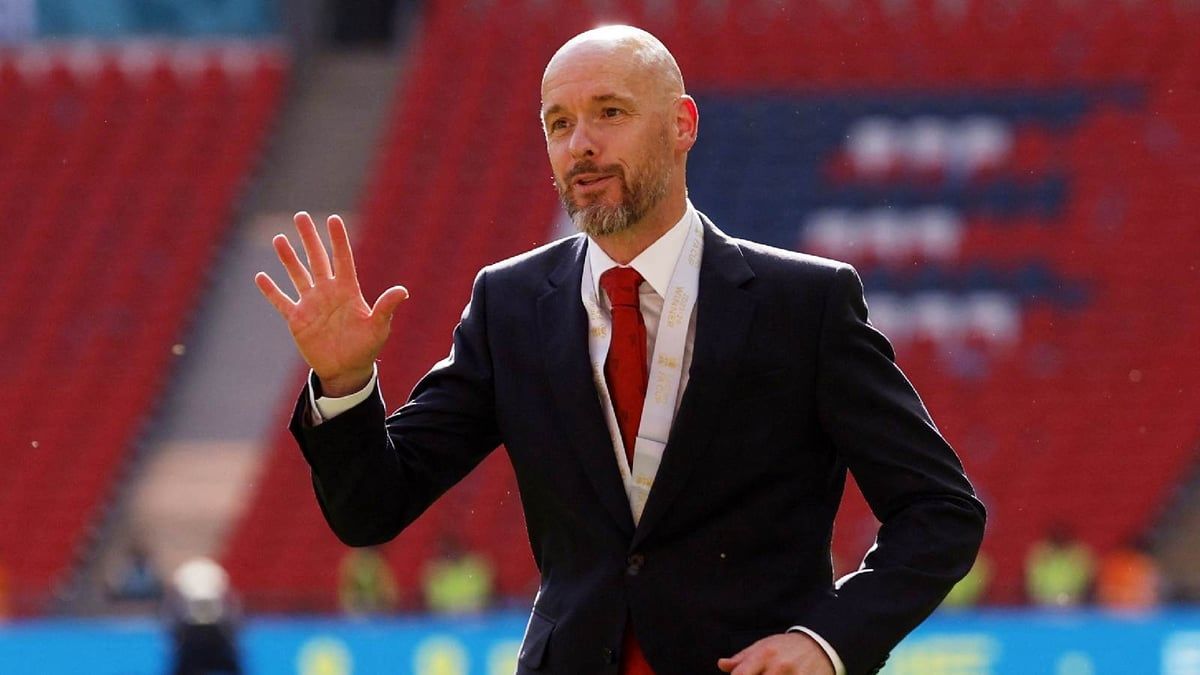 تين هاغ يفجّر مفاجأة حول مفاوضات مانشستر يونايتد مع توخيل