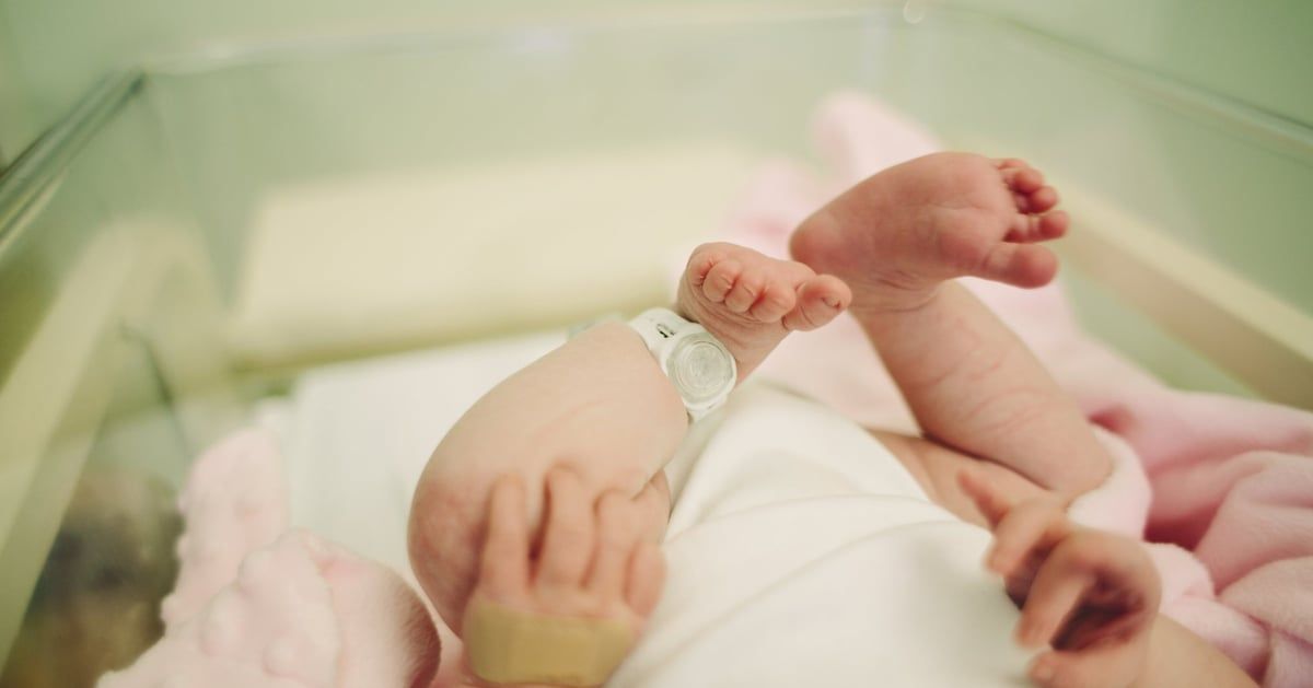 خطف طفلة حديثة الولادة يثير ضجة كبيرة في الجزائر