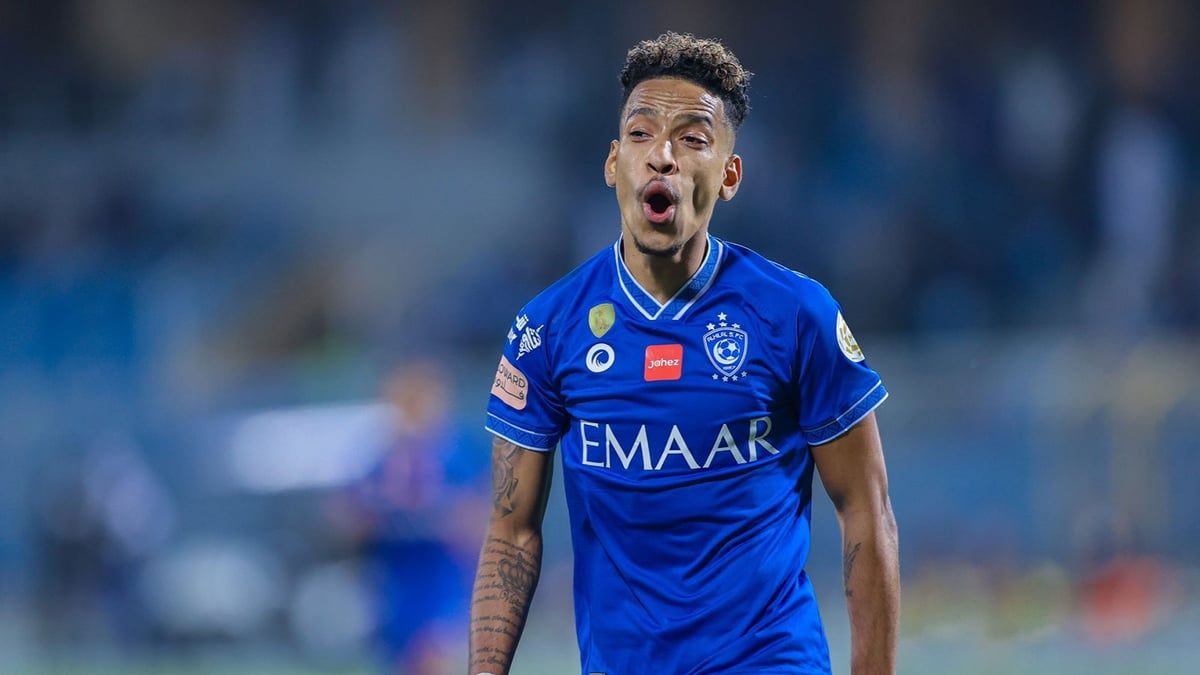 الهلال السعودي يتخلص من نجمه البرازيلي