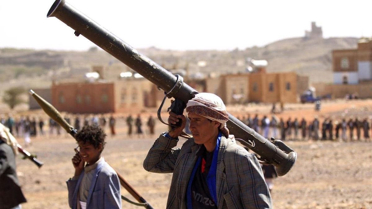 اليمن.. إصابة مسؤول حكومي و4 جنود إثر قصف حوثي