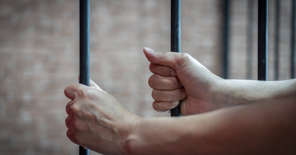 بعد 43 عاما في السجن.. براءة امرأة من جريمة قتل (صور)