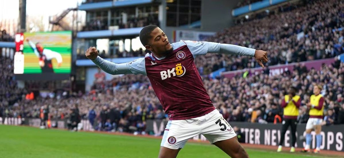 الاتحاد السعودي يستهدف التعاقد مع نجم أستون فيلا