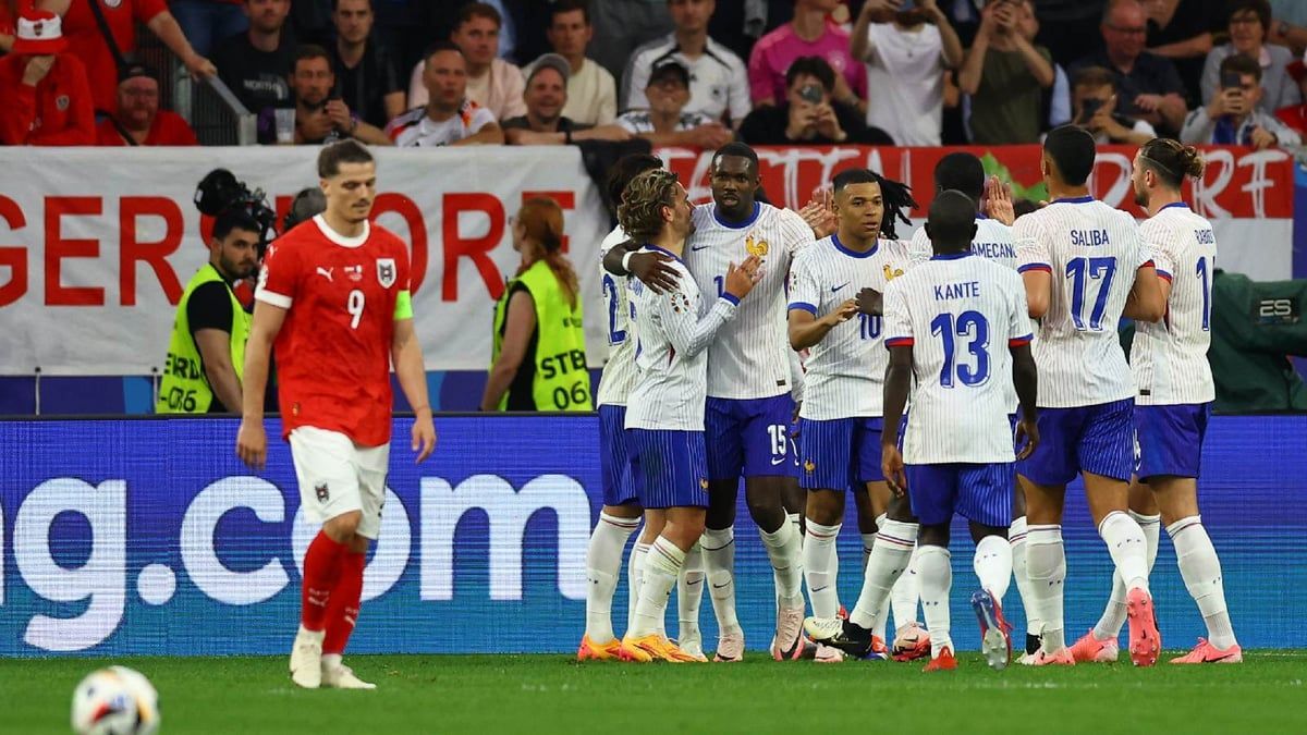 النيران الصديقة تقود فرنسا للفوز على النمسا في يورو 2024 (فيديو)