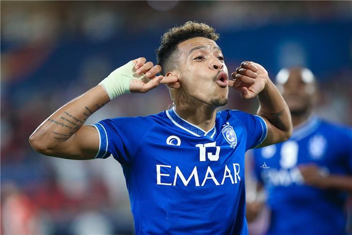 تعليق مثير من "الحربي" على إقصاء إدارة نادي الهلال لـ "بيريرا" من الأزرق نهائيًا - موقع الخليج الان