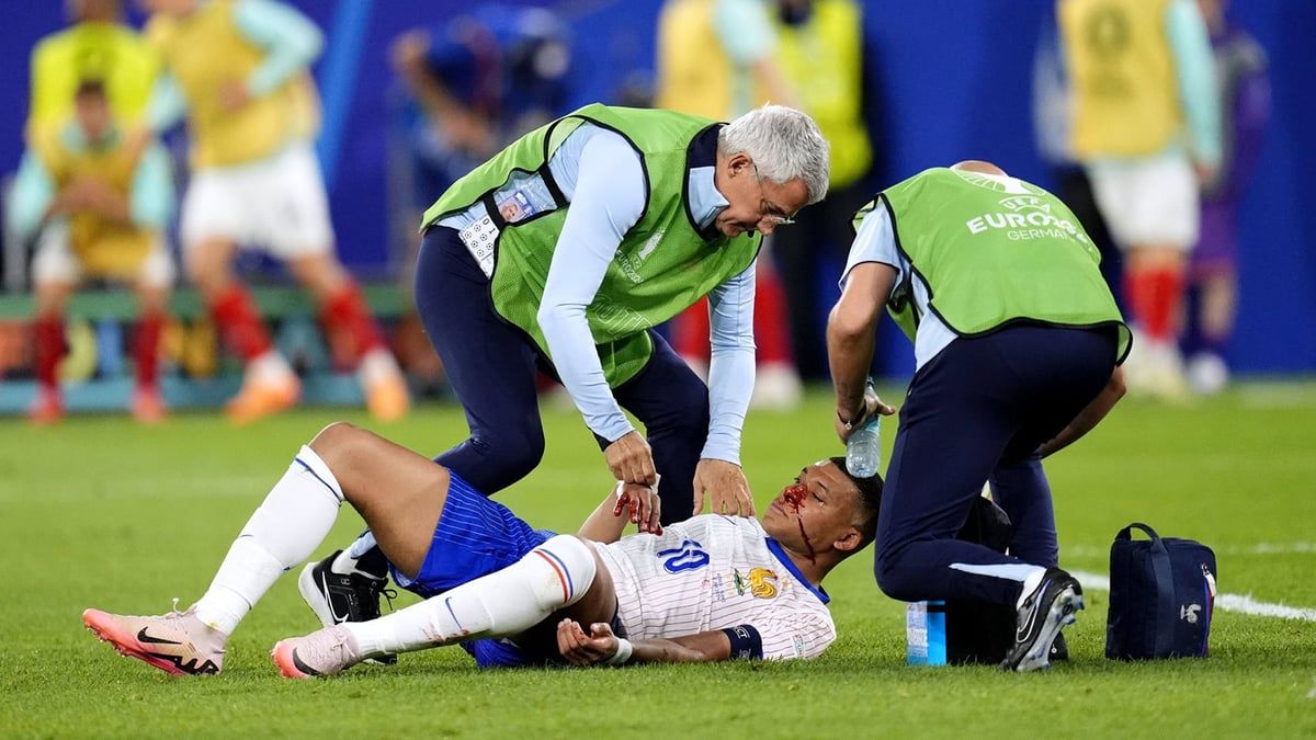 موقف مبابي من مباراة فرنسا وهولندا في يورو 2024