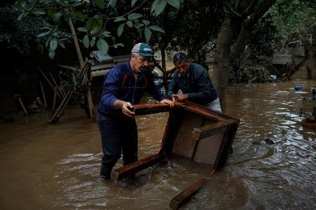 وول ستريت جورنال: الفيضانات الكارثية تحدٍ لـ "حصانة" البرازيل