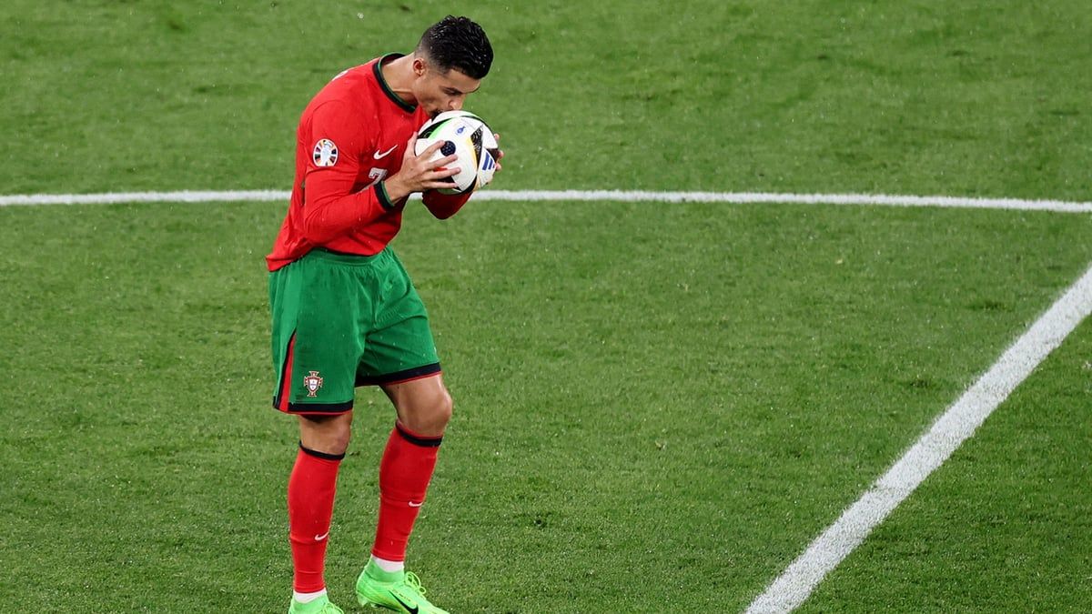 رونالدو يقود منتخب البرتغال بـ"روح النصر"