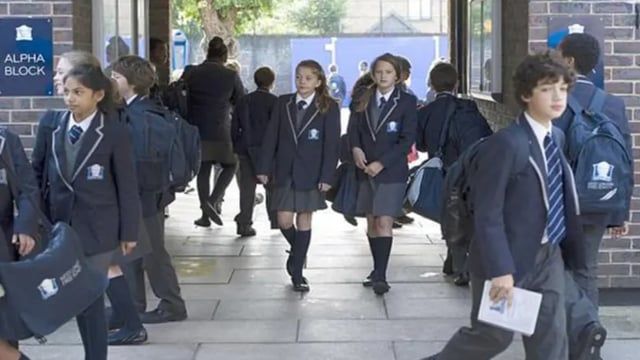 حوادث الطعن تفرض "حالة الطوارئ" في المدارس البريطانية