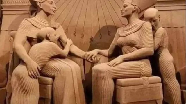 حقيقة منحوتة توثق قصة الحب بين الملك إخناتون وزوجته نفرتيتي